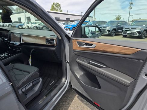 New 2026 Volkswagen Atlas SE AWD/4WD image 40