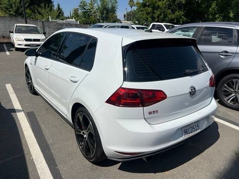 Used 2016 Volkswagen GTI Autobahn w/ Lighting Package (SEL) FWD image 10
