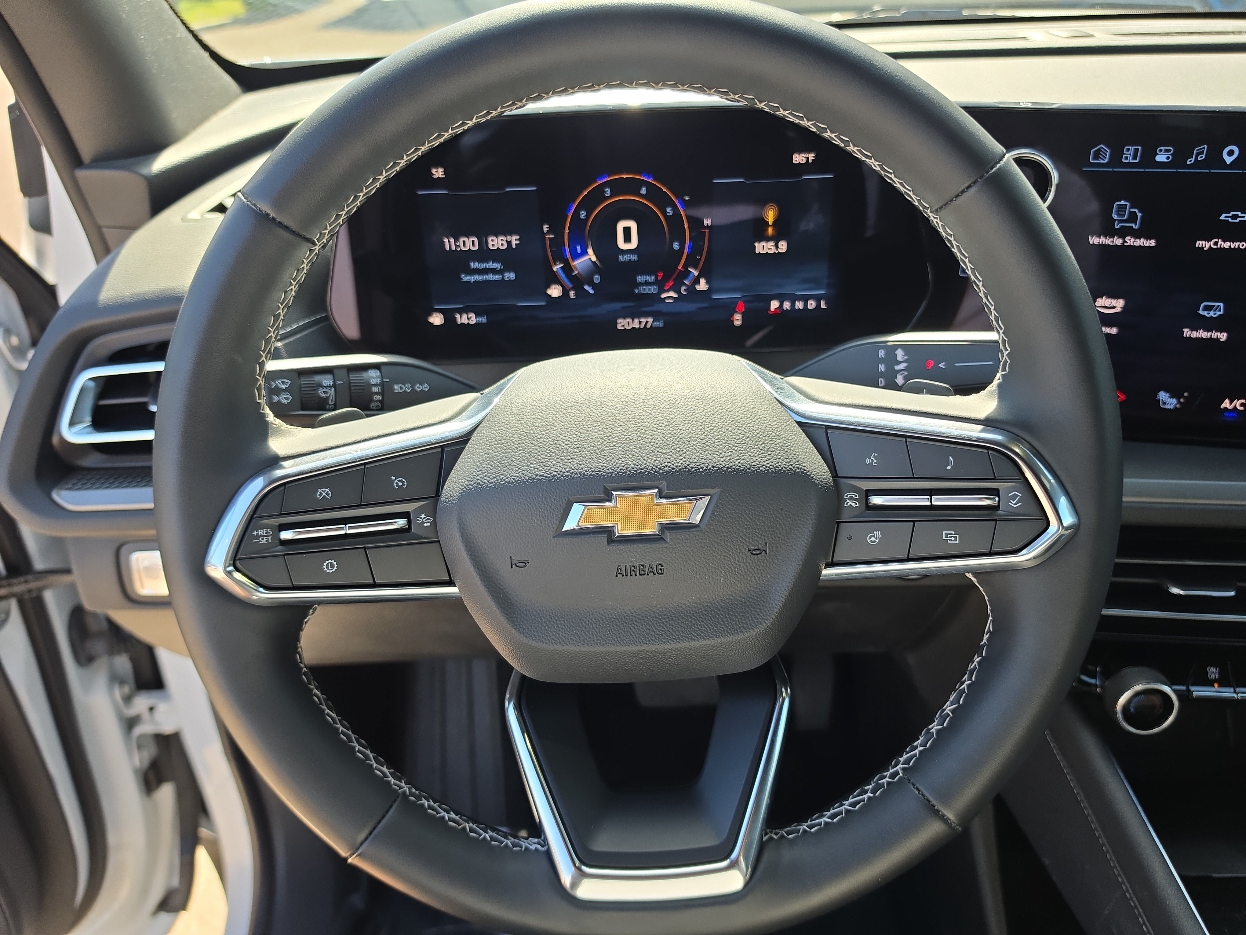Used 2025 Chevrolet Traverse LT FWD image 30