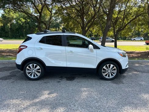 Used 2019 Buick Encore Preferred FWD image 5