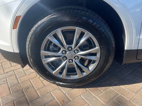 Used 2023 Cadillac XT5 Premium Luxury image 10