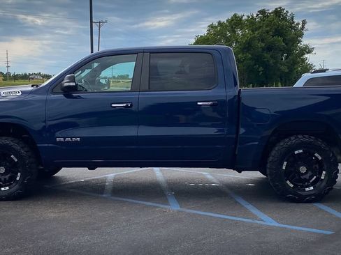 Used 2019 RAM 1500 Big Horn AWD/4WD image 9