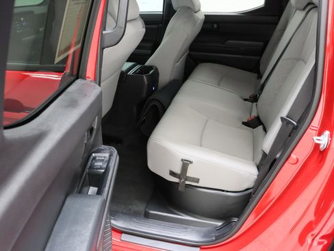 Certified 2026 Toyota Tacoma SR5 image 28