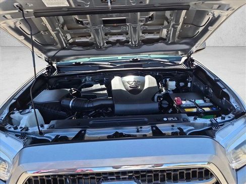 Used 2017 Toyota Tacoma TRD Sport RWD image 23