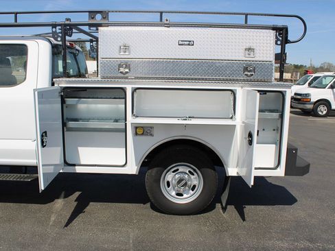 Used 2024 Ford F250 XL w/ XL Driver Assist Package image 10