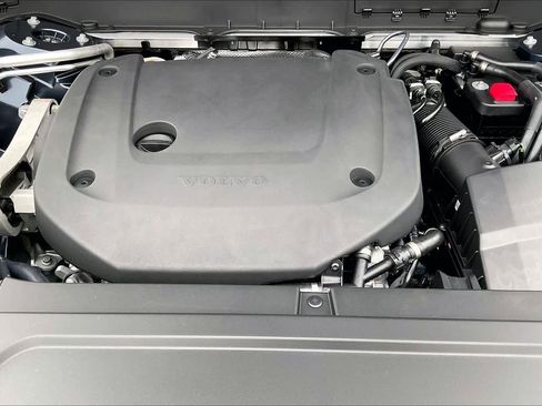 New 2026 Volvo XC90 B6 Ultra w/ Protection Package image 13