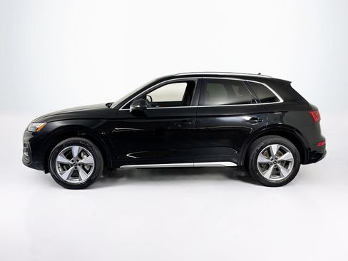 Used 2023 Audi Q5 2.0T Premium w/ Convenience Package AWD/4WD image 2