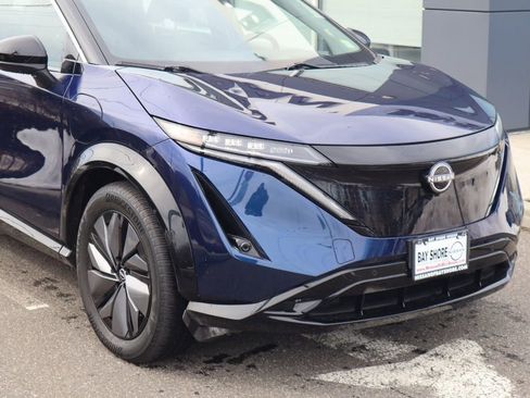 Certified 2024 Nissan Ariya FWD image 3