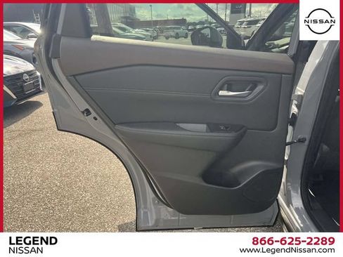 Certified 2023 Nissan Rogue SL AWD/4WD image 16