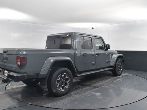 New 2026 Jeep Gladiator Sport image 9