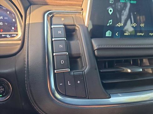 Used 2023 Chevrolet Tahoe LT w/ Luxury Package RWD image 12