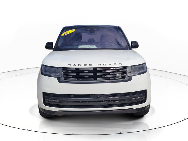 Used 2023 Land Rover Range Rover SE AWD/4WD image 2