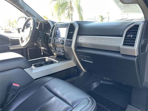 Used 2021 Ford F250 Lariat w/ Lariat Value Package image 28