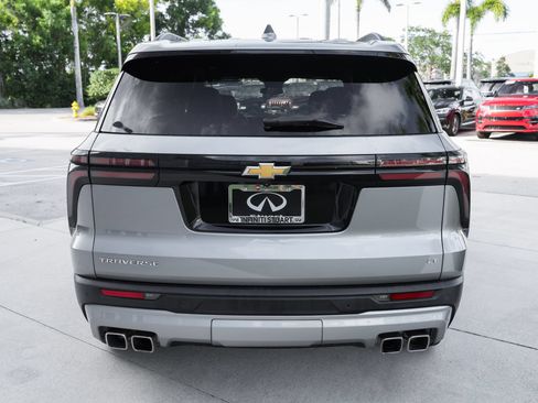Used 2024 Chevrolet Traverse LT FWD image 25