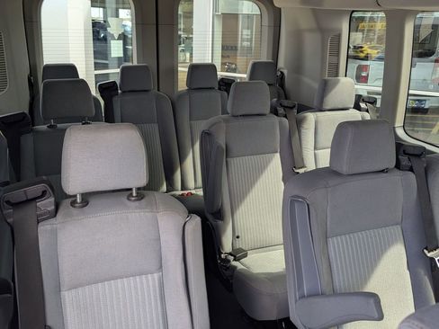 Used 2019 Ford Transit 350 XLT image 26