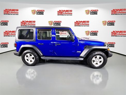 Used 2020 Jeep Wrangler Unlimited Sport image 16