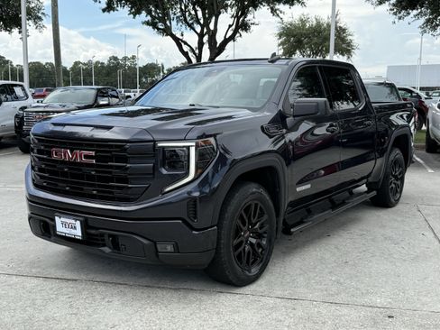 Used 2024 GMC Sierra 1500 Elevation w/ X31 Off-Road Package AWD/4WD image 9