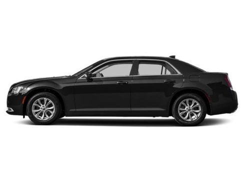 Used 2015 Chrysler 300 Limited w/ Driver Convenience Group AWD/4WD image 8