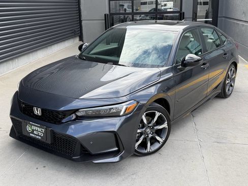 Used 2026 Honda Civic Sport Touring image 2