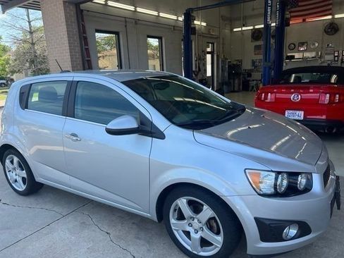 Used 2016 Chevrolet Sonic LTZ FWD image 3