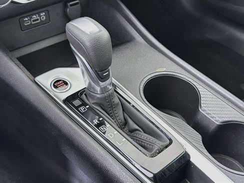 Used 2025 Nissan Altima 2.5 SV FWD image 19