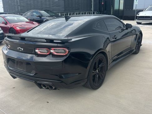 Used 2019 Chevrolet Camaro SS w/ LPO, Ground Effects Package RWD image 3