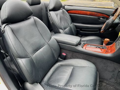Used 2002 Lexus SC 430 Convertible RWD image 12