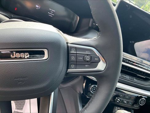 Used 2024 Jeep Compass Limited w/ Driver Assist Group I AWD/4WD image 18