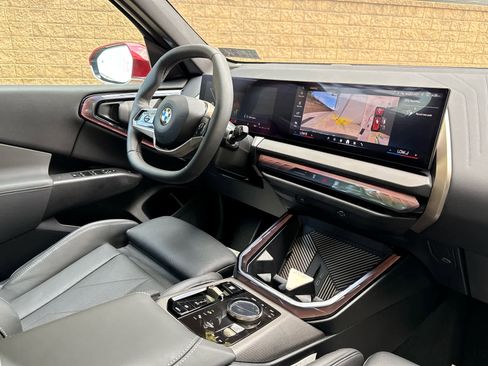 Certified 2025 BMW X3 xDrive30i image 10