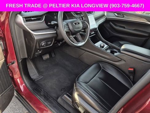 Used 2024 Jeep Grand Cherokee Limited image 21