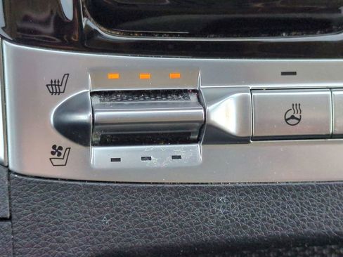 Used 2023 Kia Carnival SX Prestige image 25