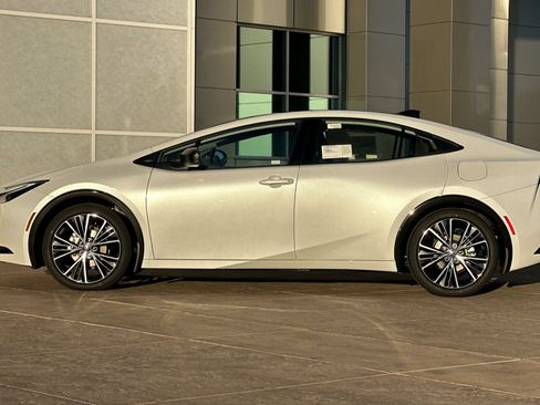 New 2026 Toyota Prius Limited FWD image 7