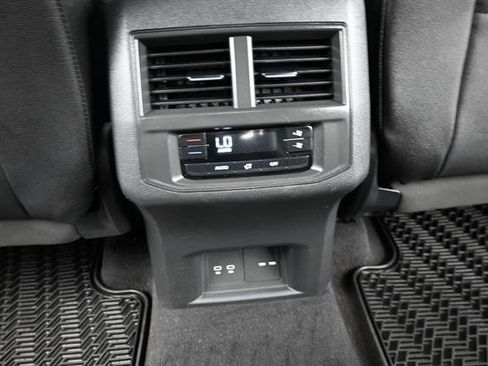 Used 2022 Volkswagen Atlas SE FWD image 15