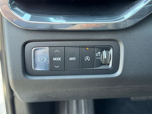 Used 2026 GMC Acadia Elevation w/ Black Edition AWD/4WD image 30