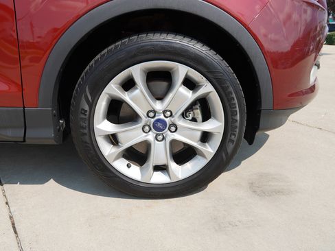 Used 2016 Ford Escape Titanium image 10