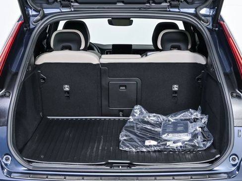 Used 2026 Volvo XC60 B5 Plus w/ Protection Package Premier image 31