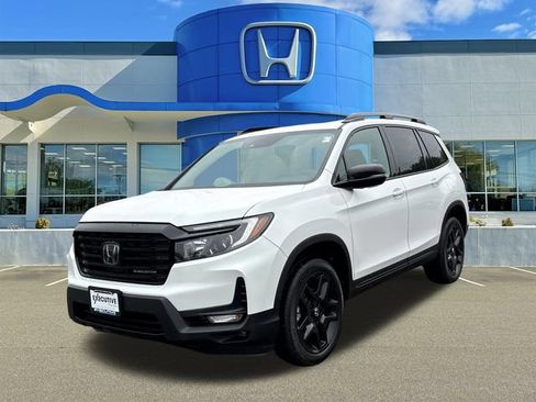 Used 2024 Honda Passport Black Edition image 5