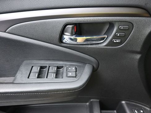 Used 2021 Honda Pilot Special Edition image 17