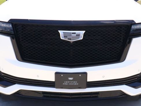 Used 2024 Cadillac Escalade Sport w/ LPO, ONYX Package RWD image 8