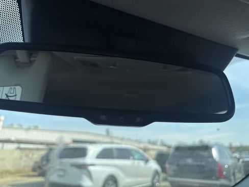 Used 2025 Mitsubishi Outlander Sport LE image 23