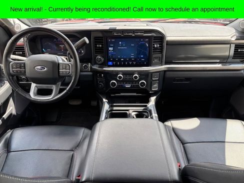 Used 2023 Ford F350 Lariat w/ Lariat Ultimate Package AWD/4WD image 4