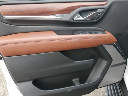 Used 2024 GMC Yukon XL Denali Ultimate image 18