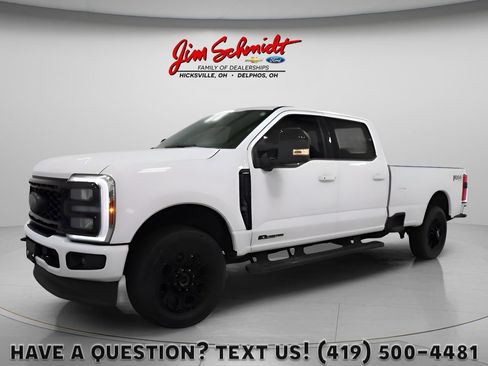 Used 2025 Ford F250 Lariat w/ Black Appearance Package AWD/4WD image 1