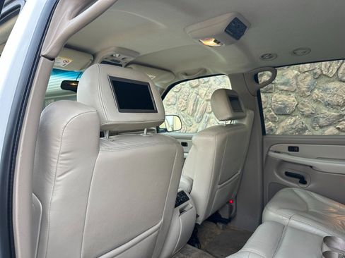 Used 2002 GMC Yukon XL 2500 SLT image 27