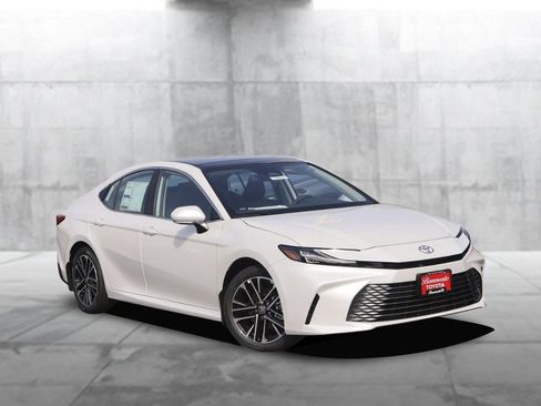 New 2026 Toyota Camry XLE image 2