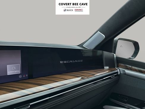 Used 2026 Cadillac Escalade Platinum Sport w/ LPO, Floor Liner Package image 41