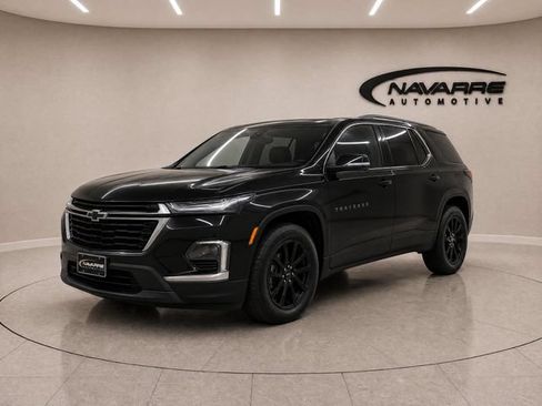 Used 2023 Chevrolet Traverse Premier w/ Redline Edition FWD image 3
