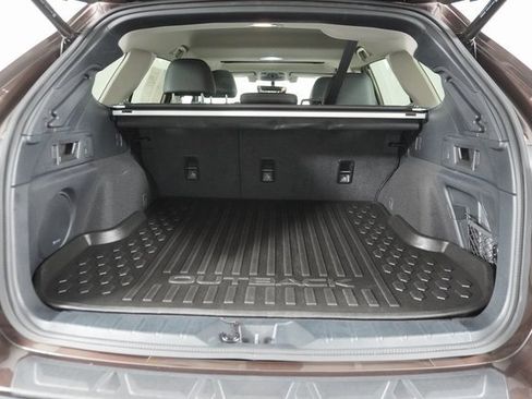 Used 2022 Subaru Outback Limited image 37