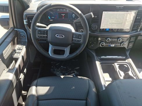 New 2026 Ford F250 Lariat w/ Black Appearance Package AWD/4WD image 8