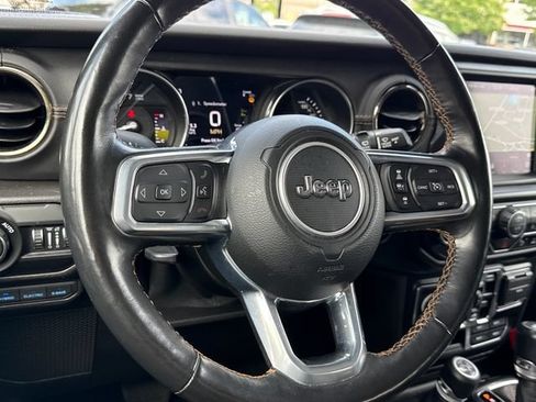 Used 2021 Jeep Wrangler Unlimited Sahara AWD/4WD image 15